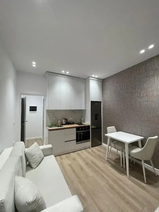 Studio Apt. 98/303 Near City Center Tirana Albânia